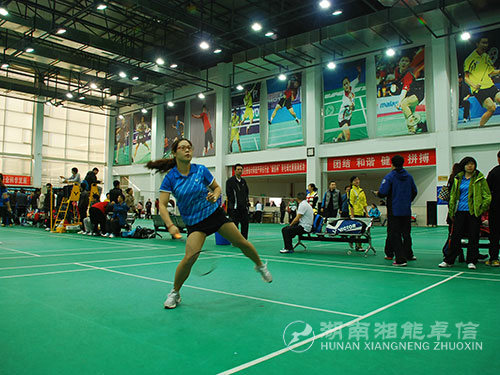 參加羽毛球比賽4